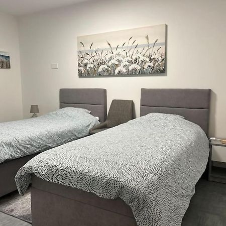 Labpark Relax Apartment Melano Eksteriør bilde